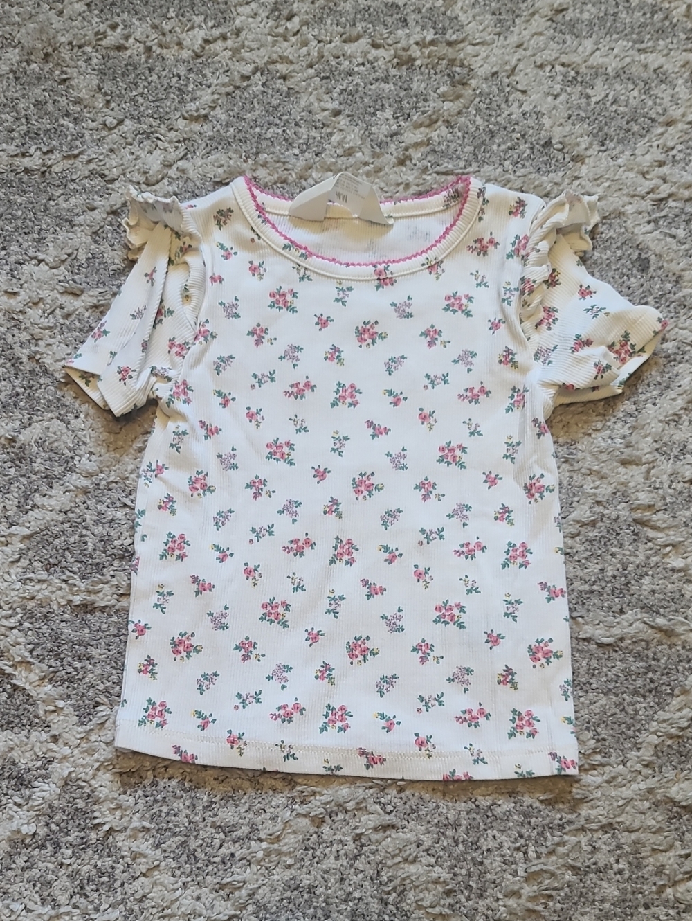 10 for $25 - H&M Girls 3/4T White Ribbed Short Sleeve Shirt with Floral